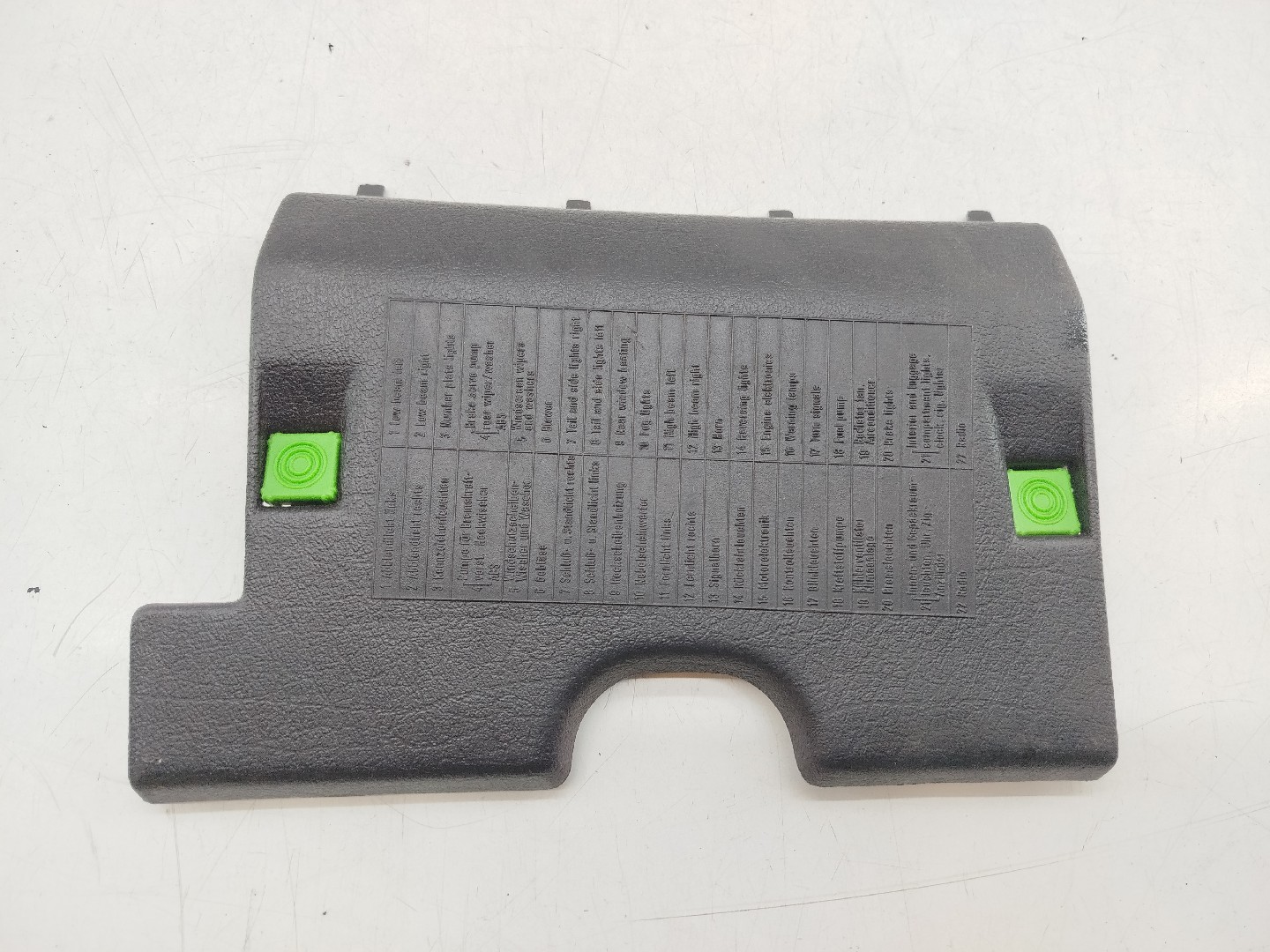 Tampa de caixa de fusiveis VOLKSWAGEN VENTO (1H2) | 91 - 98 Imagem-4