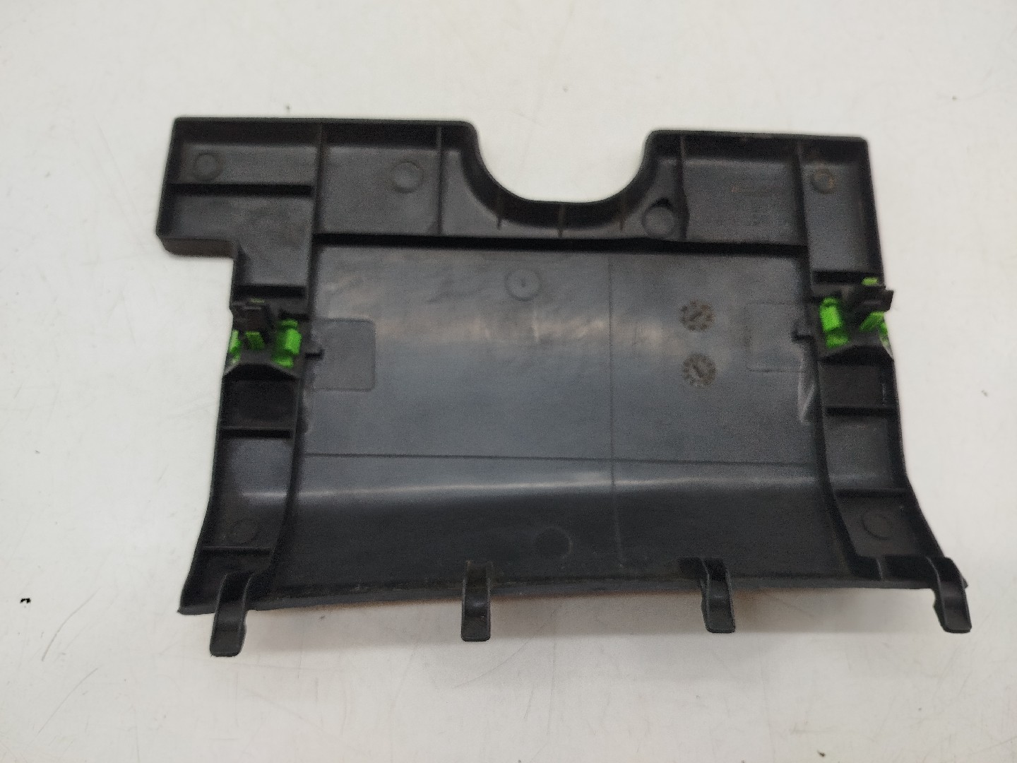 Tampa de caixa de fusiveis VOLKSWAGEN VENTO (1H2) | 91 - 98 Imagem-3