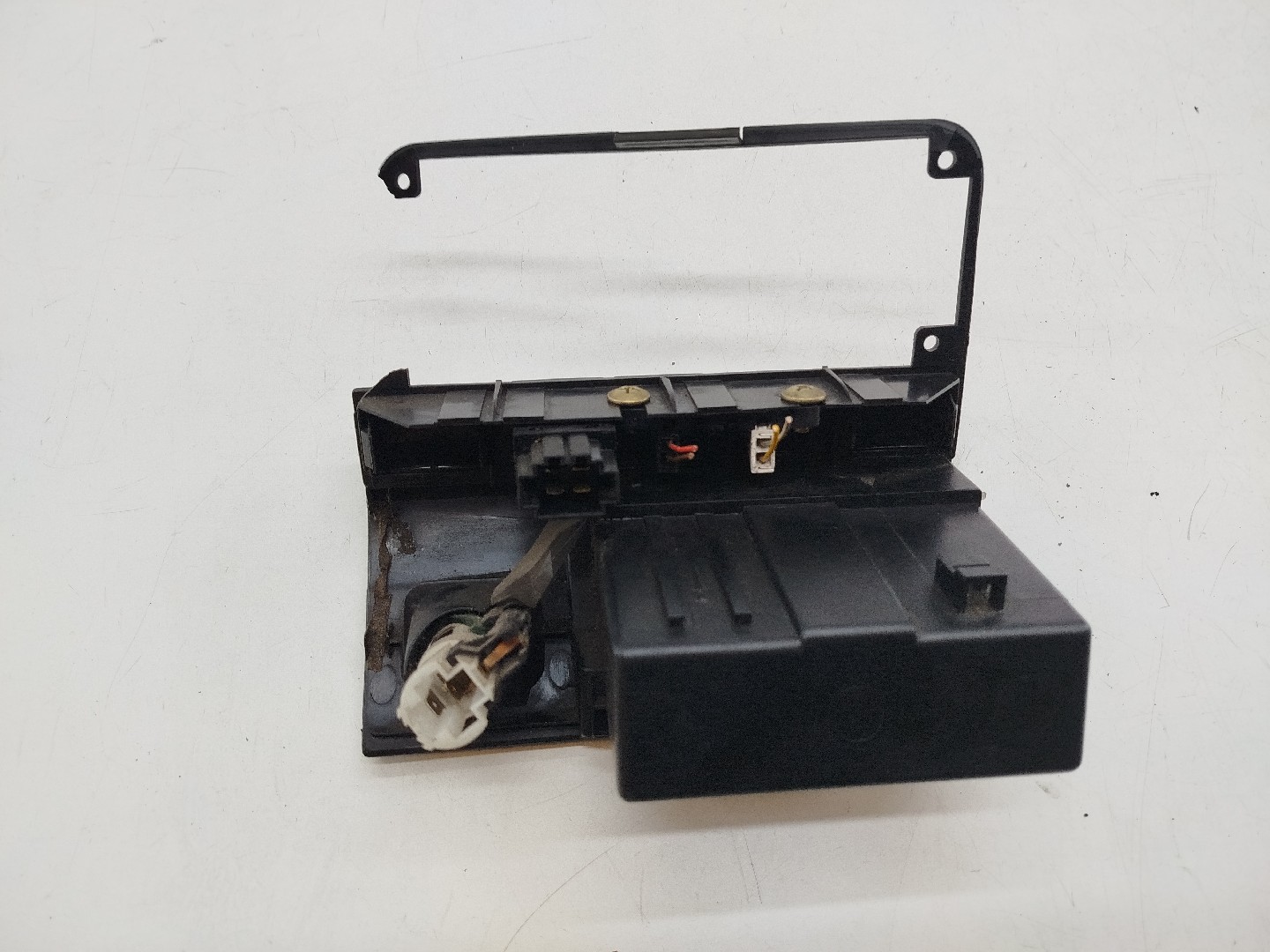 Cinzeiro VOLKSWAGEN VENTO (1H2) | 91 - 98 Imagem-1