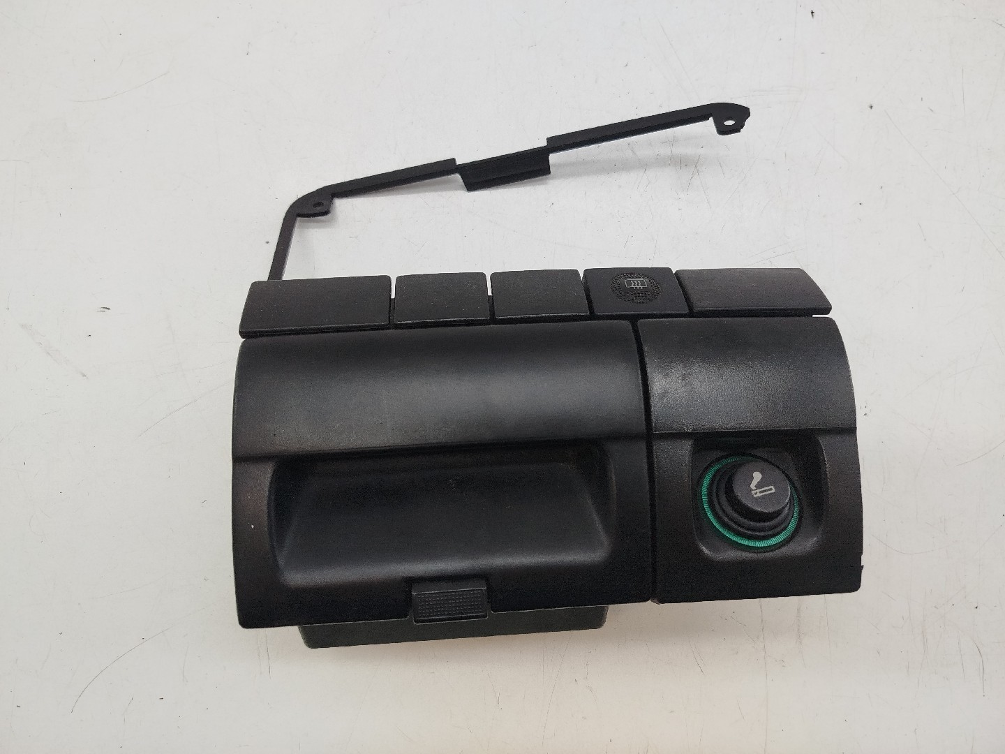 Cinzeiro VOLKSWAGEN VENTO (1H2) | 91 - 98 Imagem-6