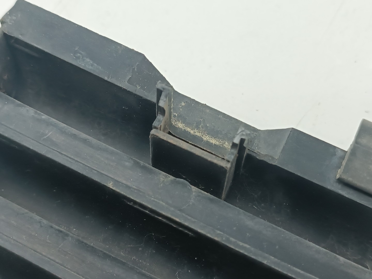 Grelha de para-choques SEAT IBIZA I (021A) | 84 - 93 Imagem-3
