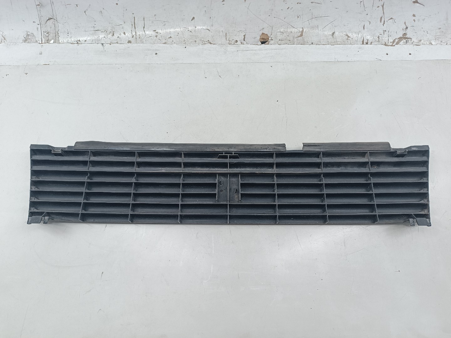Grelha de para-choques SEAT IBIZA I (021A) | 84 - 93
