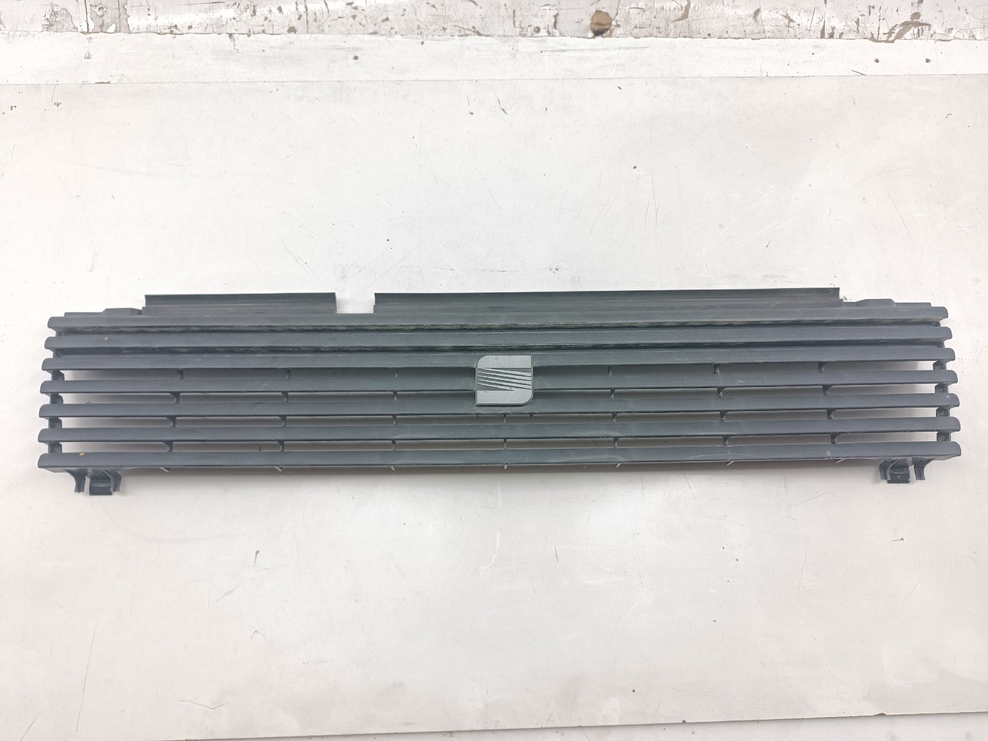 Grelha de para-choques SEAT IBIZA I (021A) | 84 - 93 Imagem-8