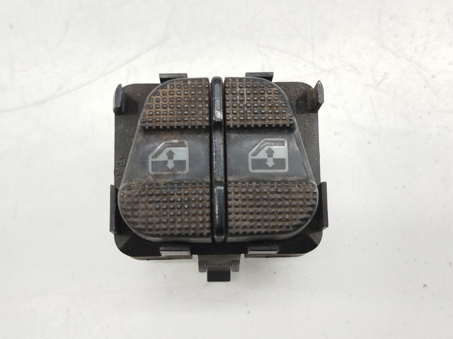 Comutador de vidro frente esquerdo VOLKSWAGEN VENTO (1H2) | 91 - 98