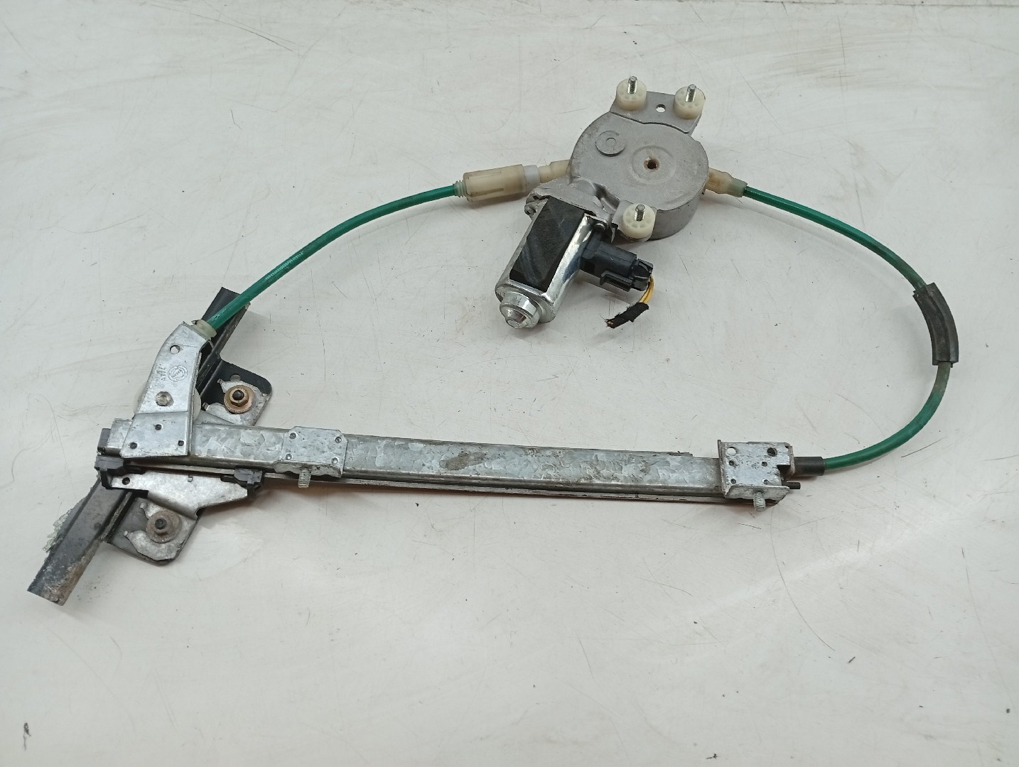Motor e elevador de vidro trás esquerdo ALFA ROMEO 146 (930_) | 94 - 01