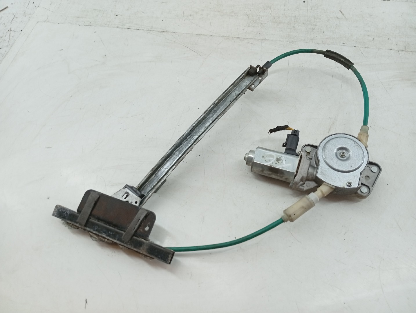 Motor e elevador de vidro trás esquerdo ALFA ROMEO 146 (930_) | 94 - 01 Imagem-2