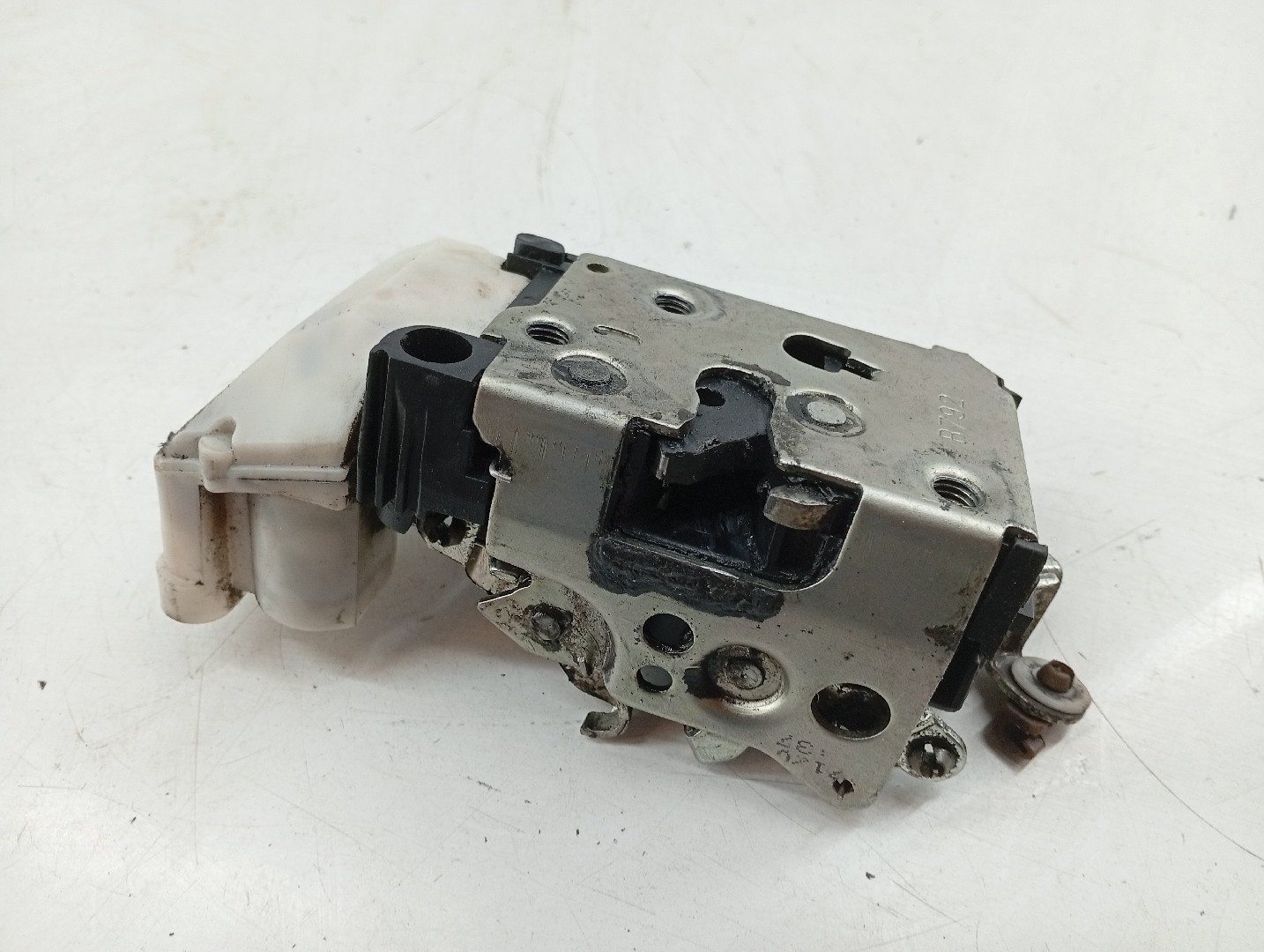Fecho da Porta Frente Esquerdo ALFA ROMEO 146 (930_) | 94 - 01
