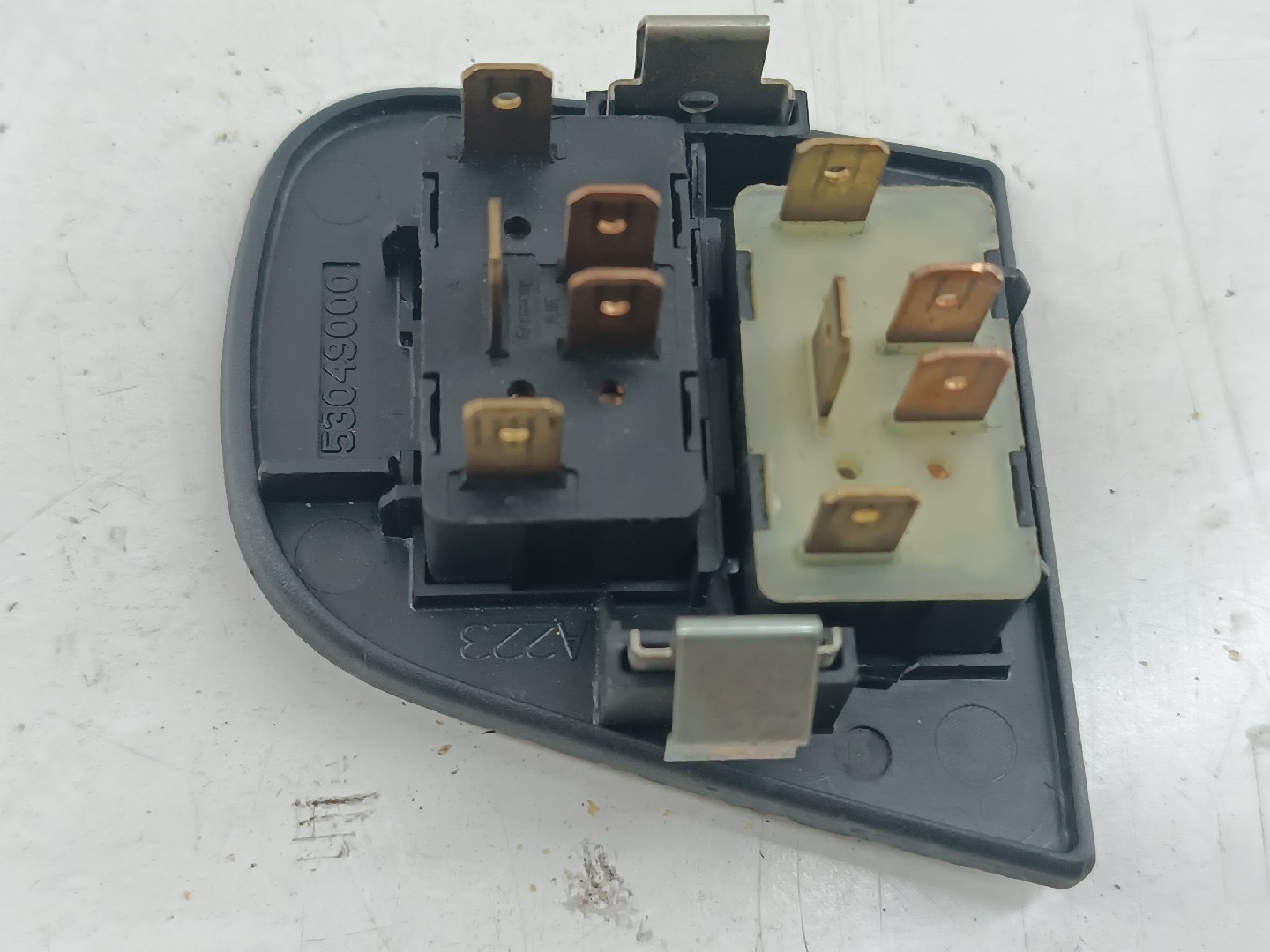 Comutador de vidro frente esquerdo ALFA ROMEO 146 (930_) | 94 - 01