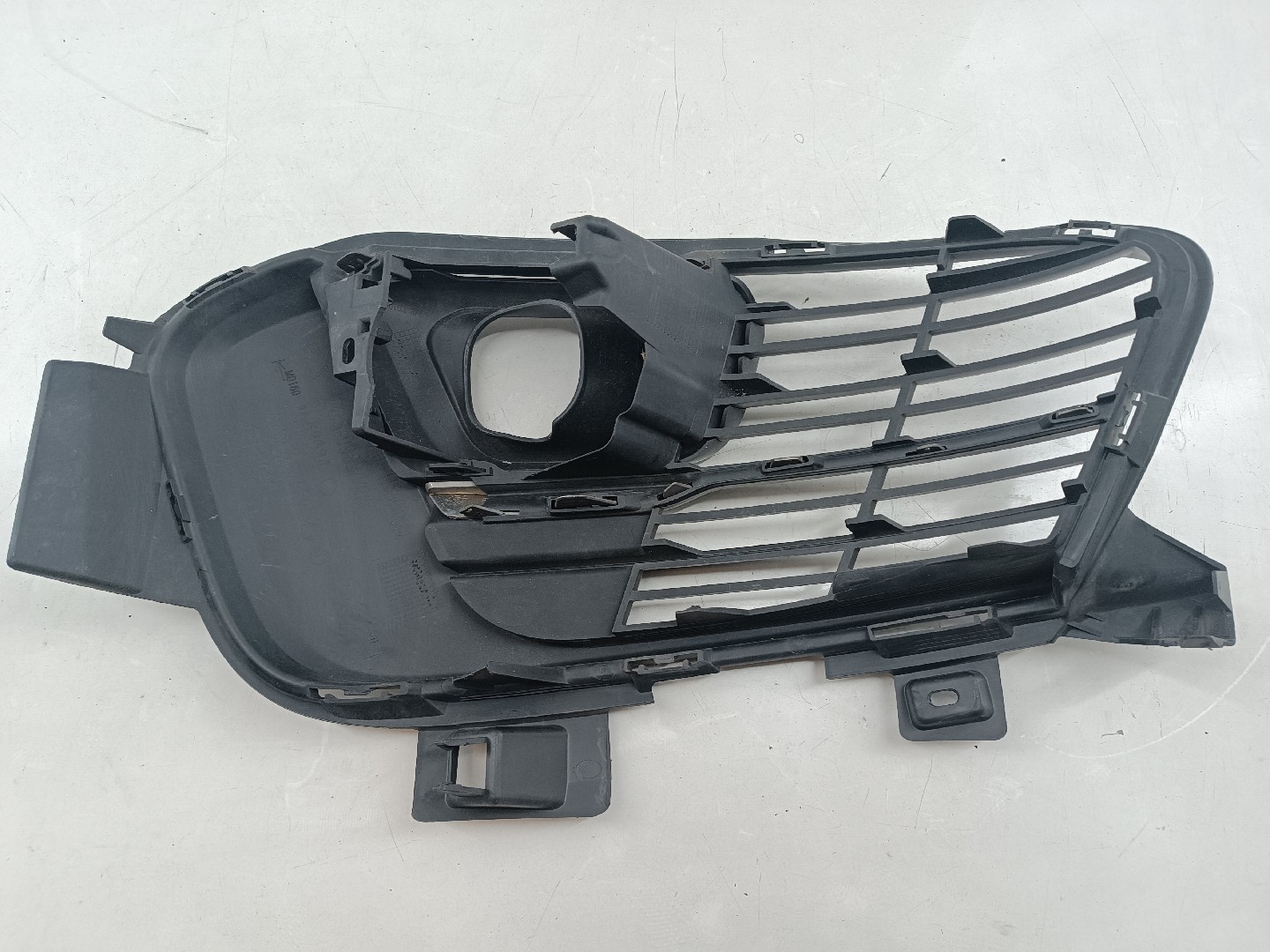 Grelha de para-choques PEUGEOT 308 SW II | 14 - 