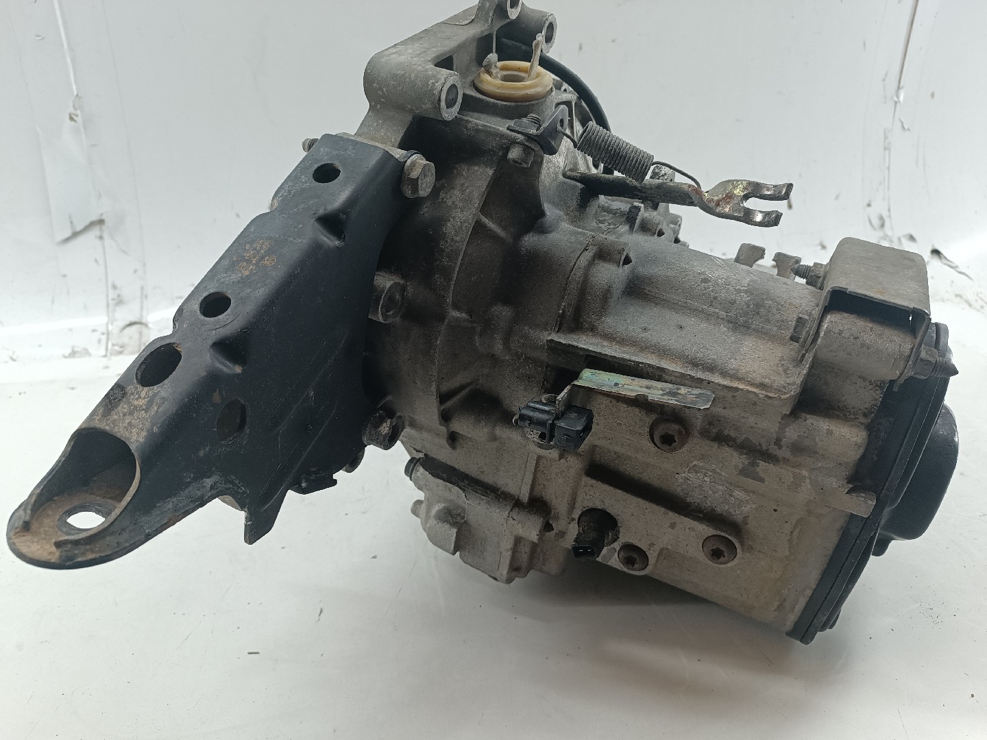 Caixa de Velocidades Manual VOLKSWAGEN VENTO (1H2) | 91 - 98 Imagem-4