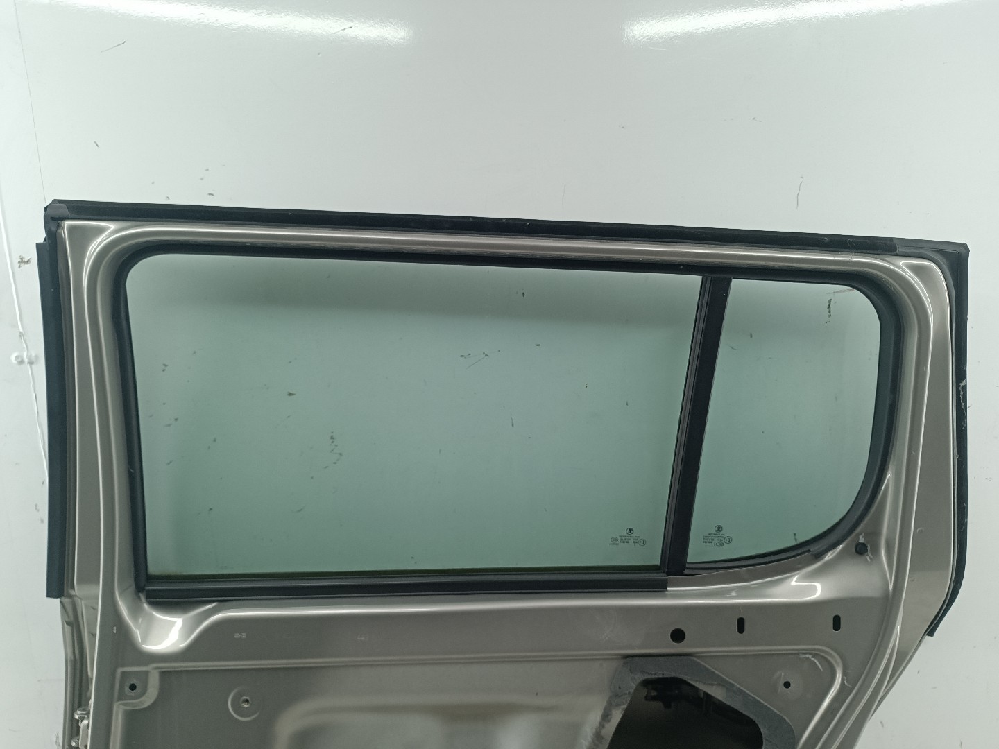 Porta Traseira Direita SKODA FABIA II (542) | 06 - 14