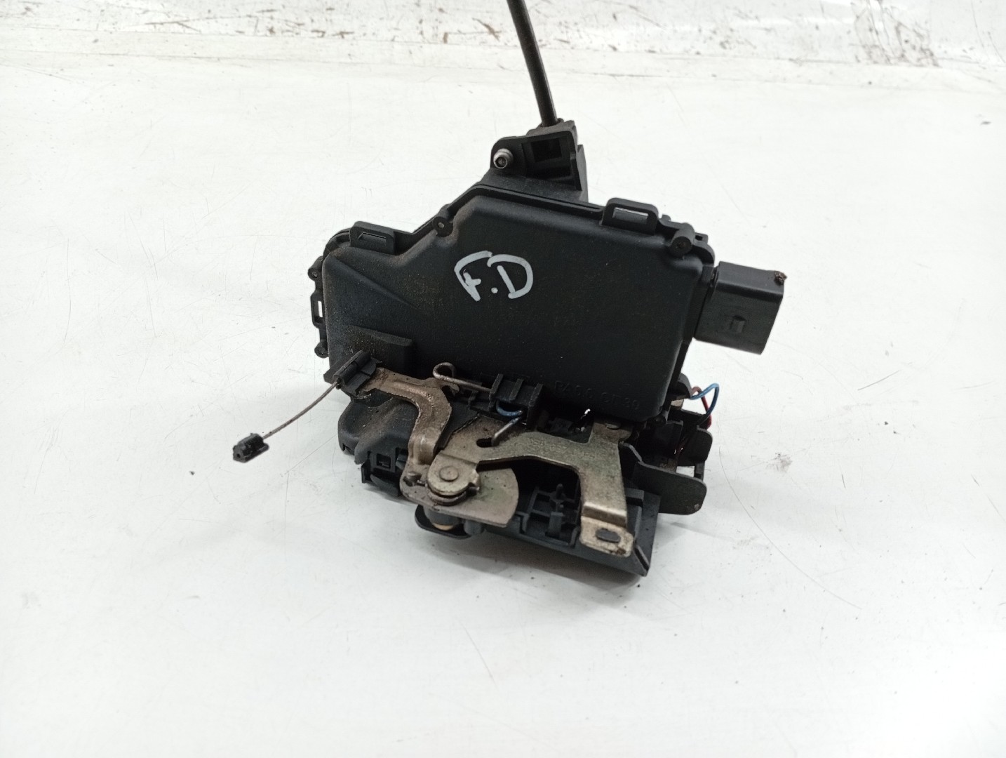Fecho da Porta Frente Direito VOLKSWAGEN GOLF IV (1J1) | 97 - 07 Imagem-2