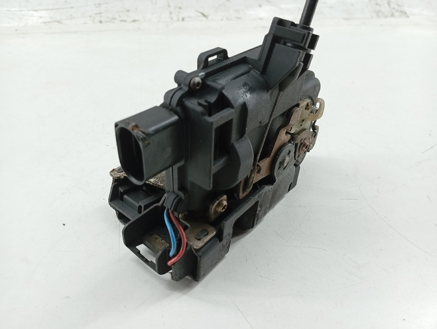 Fecho da Porta Frente Direito VOLKSWAGEN GOLF IV (1J1) | 97 - 07 Imagem-1