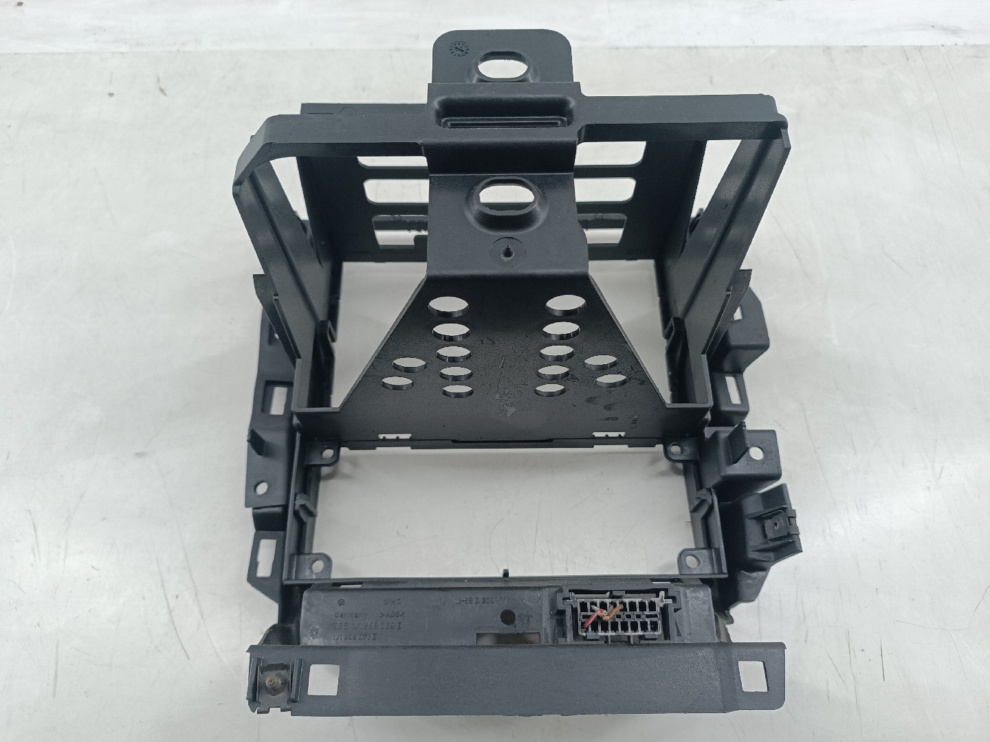 Moldura de consola central VOLKSWAGEN GOLF IV (1J1) | 97 - 07