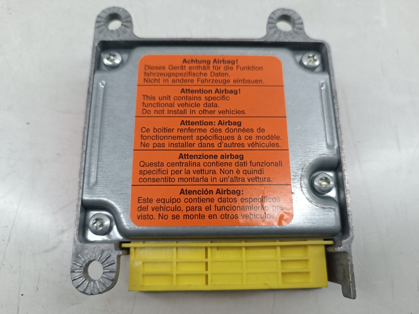 Centralina de Airbag VOLKSWAGEN GOLF IV (1J1) | 97 - 07