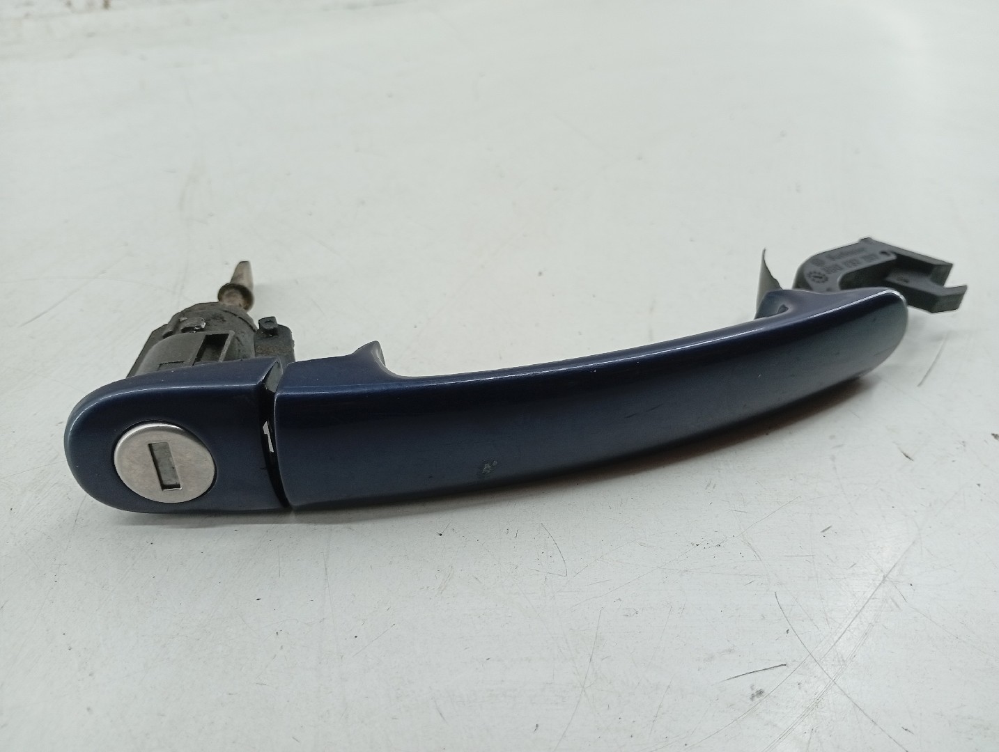 Puxador Exterior Porta Frente Esquerdo VOLKSWAGEN GOLF IV (1J1) | 97 - 07 Imagem-1