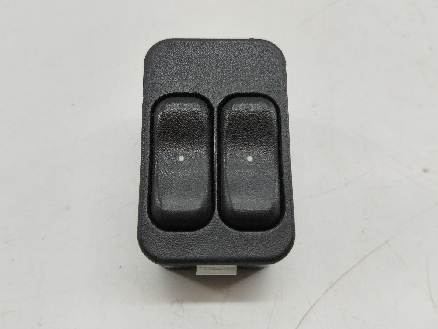Comutador de vidro frente esquerdo OPEL CORSA C (X01) | 00 - 09