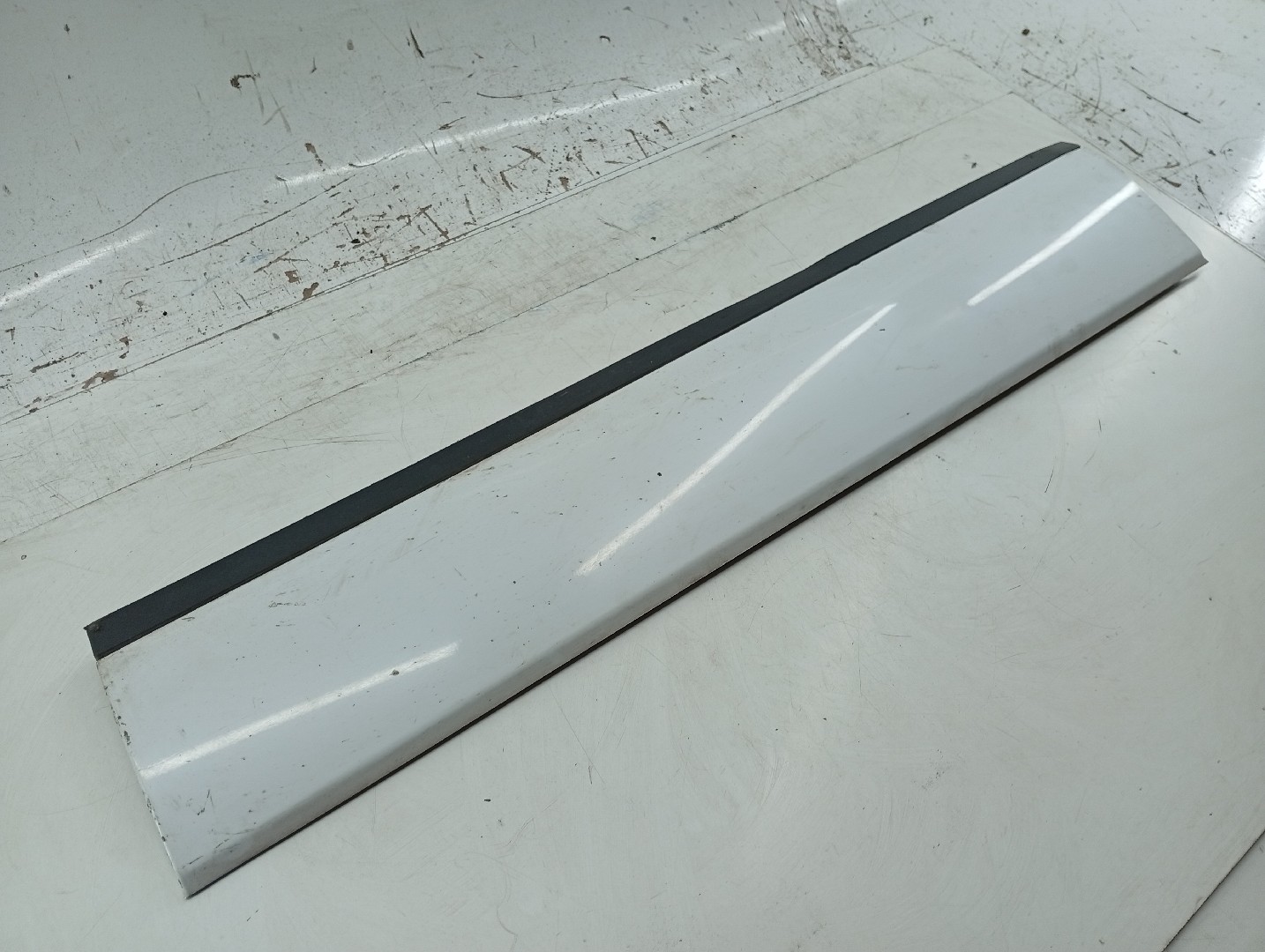 Friso da porta da frente LAND ROVER RANGE ROVER EVOQUE (L538) | 11 - 