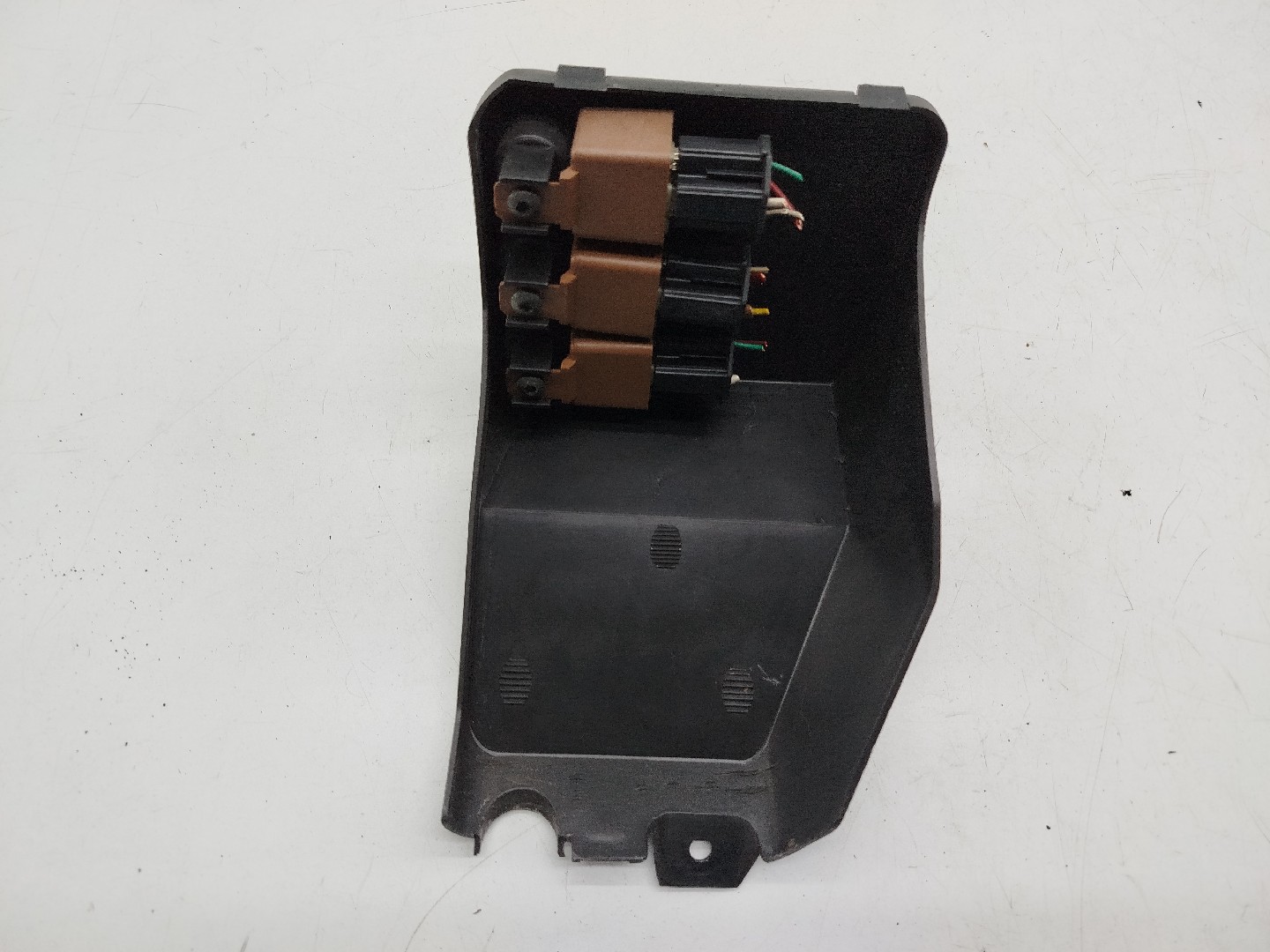 Tampa de caixa de fusiveis RENAULT CLIO I (B/C57_, 5/357_) | 90 - 98 Imagem-2