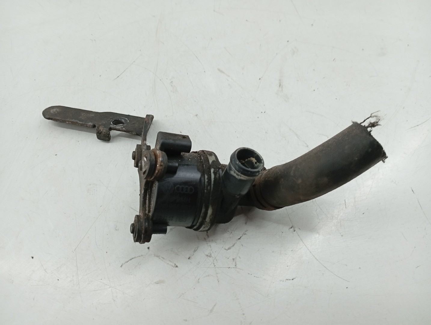 Bomba de Água AUDI A3 Sportback (8PA) | 04 - 15