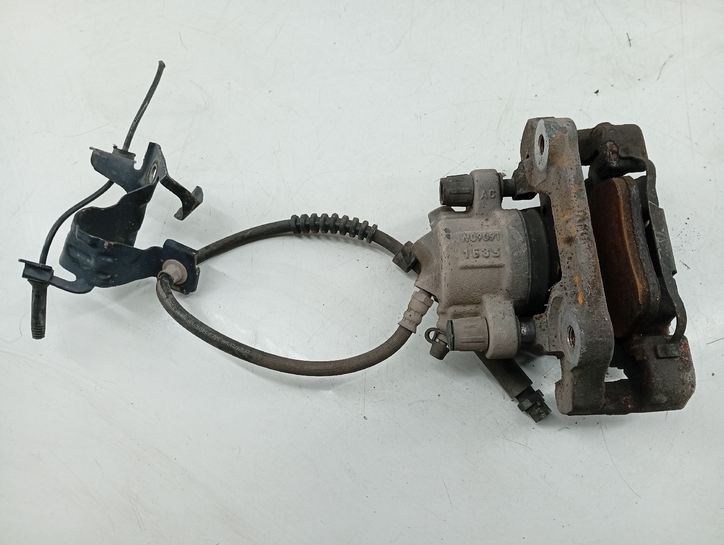 Pinça frente esquerda BMW 3 (F30, F80) | 11 - 18