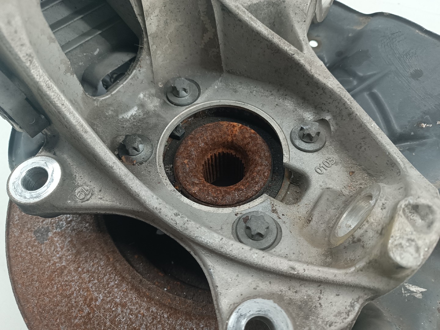 Manga de eixo frente direita MERCEDES-BENZ CLA (C118) | 19 -  Imagem-1