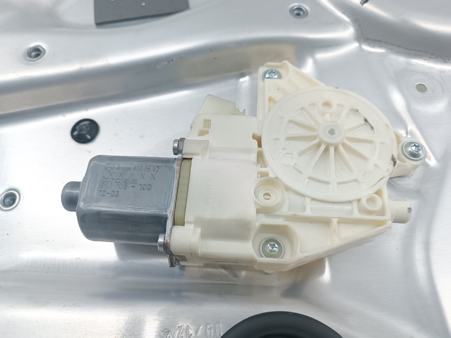Motor e elevador de vidro trás direito MERCEDES-BENZ C-CLASS (W204) | 07 - 15 Imagem-4