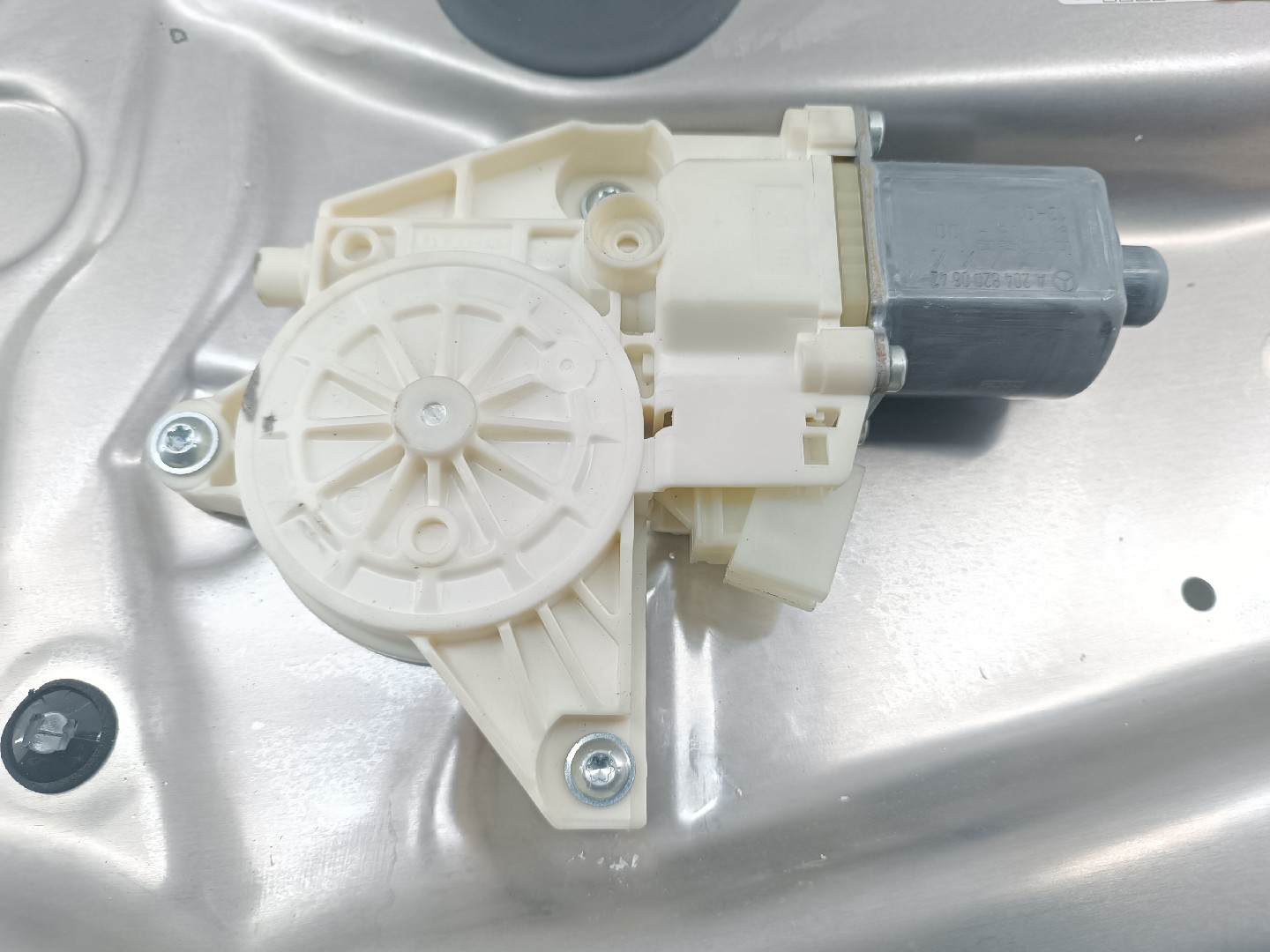 Motor e elevador de vidro trás direito MERCEDES-BENZ C-CLASS (W204) | 07 - 15 Imagem-2