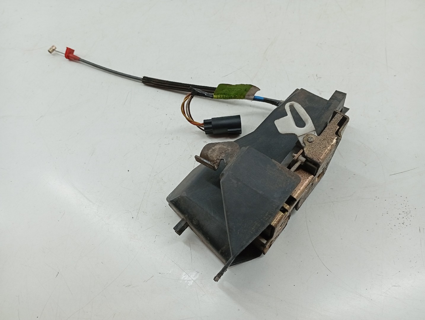 Fecho da Porta Frente Direito FORD ESCORT CLASSIC Turnier (ANL) | 99 - 00