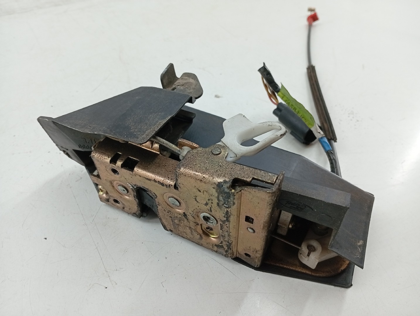 Fecho da Porta Frente Direito FORD ESCORT CLASSIC Turnier (ANL) | 99 - 00 Imagem-1