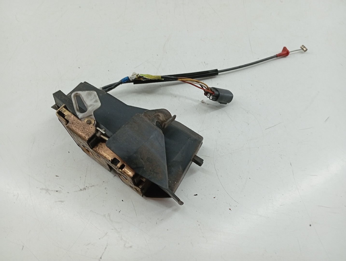 Fecho da Porta Frente Esquerdo FORD ESCORT CLASSIC Turnier (ANL) | 99 - 00