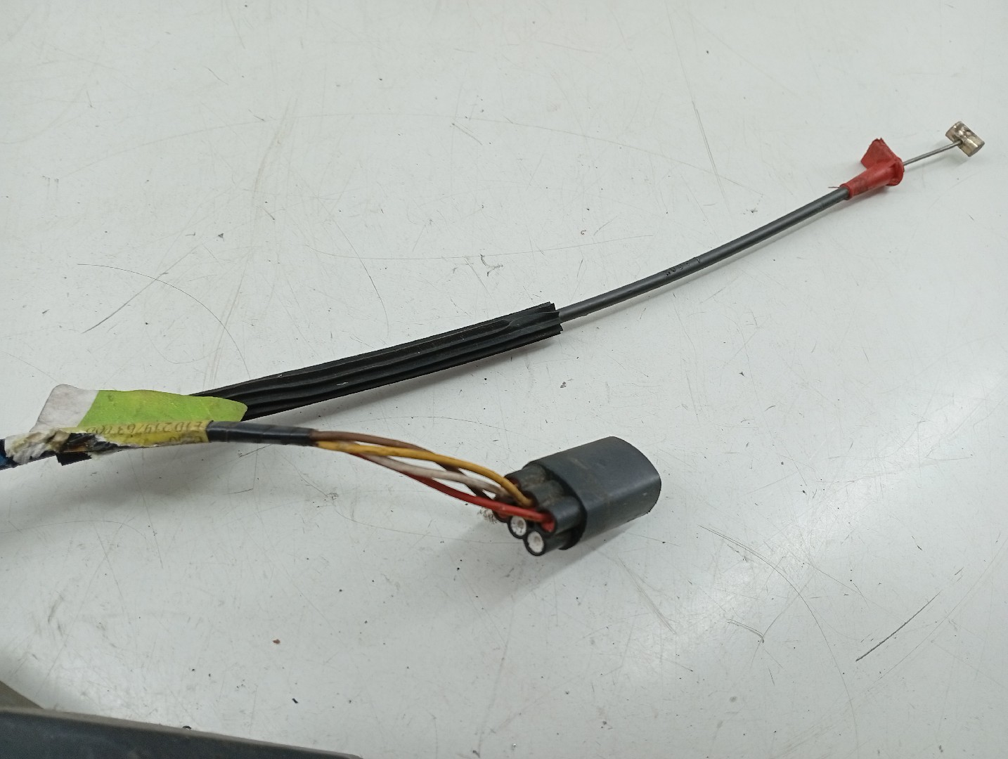 Fecho da Porta Frente Esquerdo FORD ESCORT CLASSIC Turnier (ANL) | 99 - 00 Imagem-2