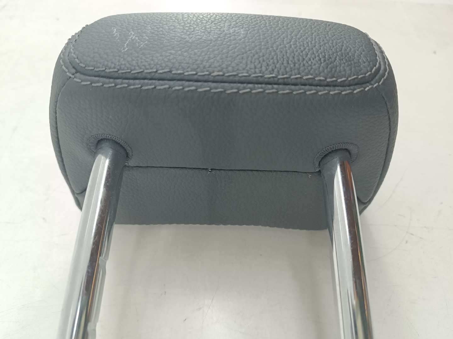 Encosto de cabeça MERCEDES-BENZ C-CLASS T-Model (S205) | 14 -  Imagem-1