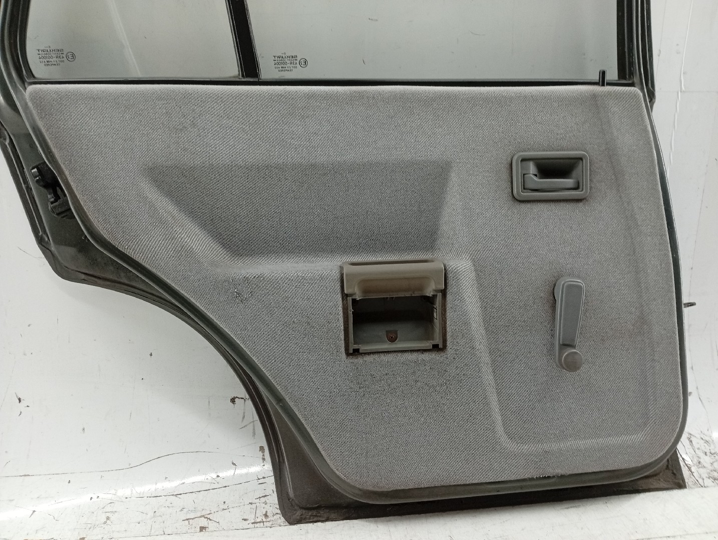 Puerta Trasera Izq OPEL CORSA A Hatchback (S83) | 82 - 93 Imagem-3