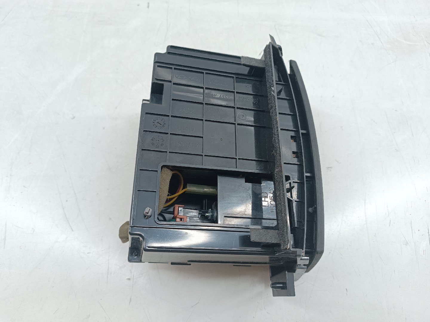 Cinzeiro KIA CEED SW (ED) | 07 - 12