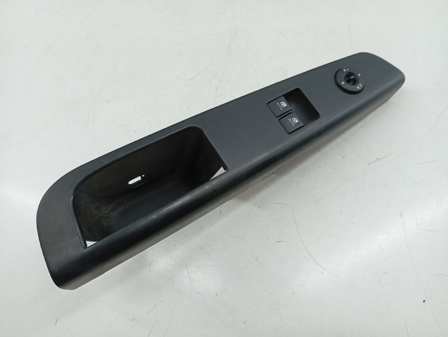 Comutador de vidro frente esquerdo KIA CEED SW (ED) | 07 - 12 Imagem-9