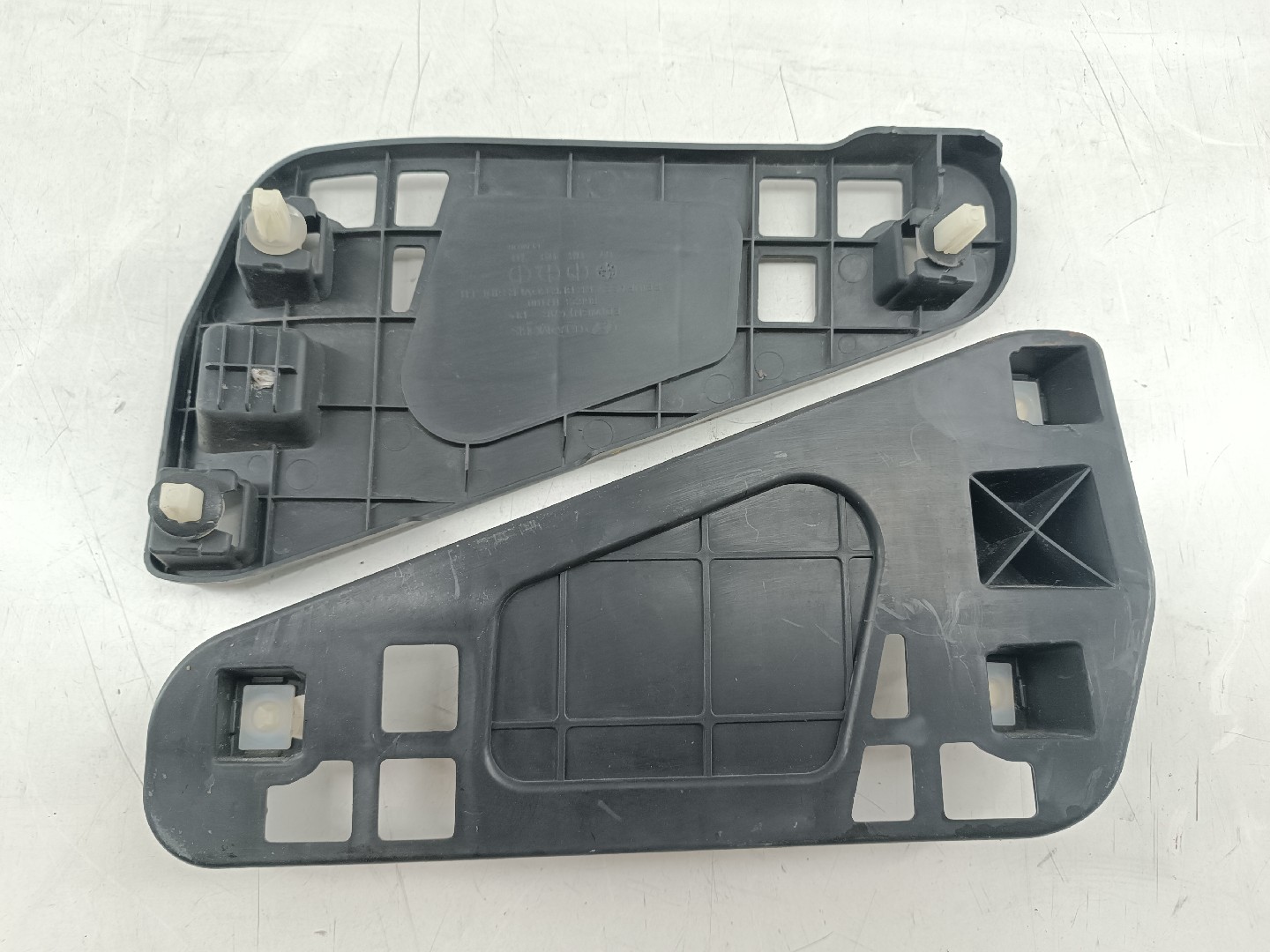 Suporte de montagem de para-choques KIA CEED SW (ED) | 07 - 12