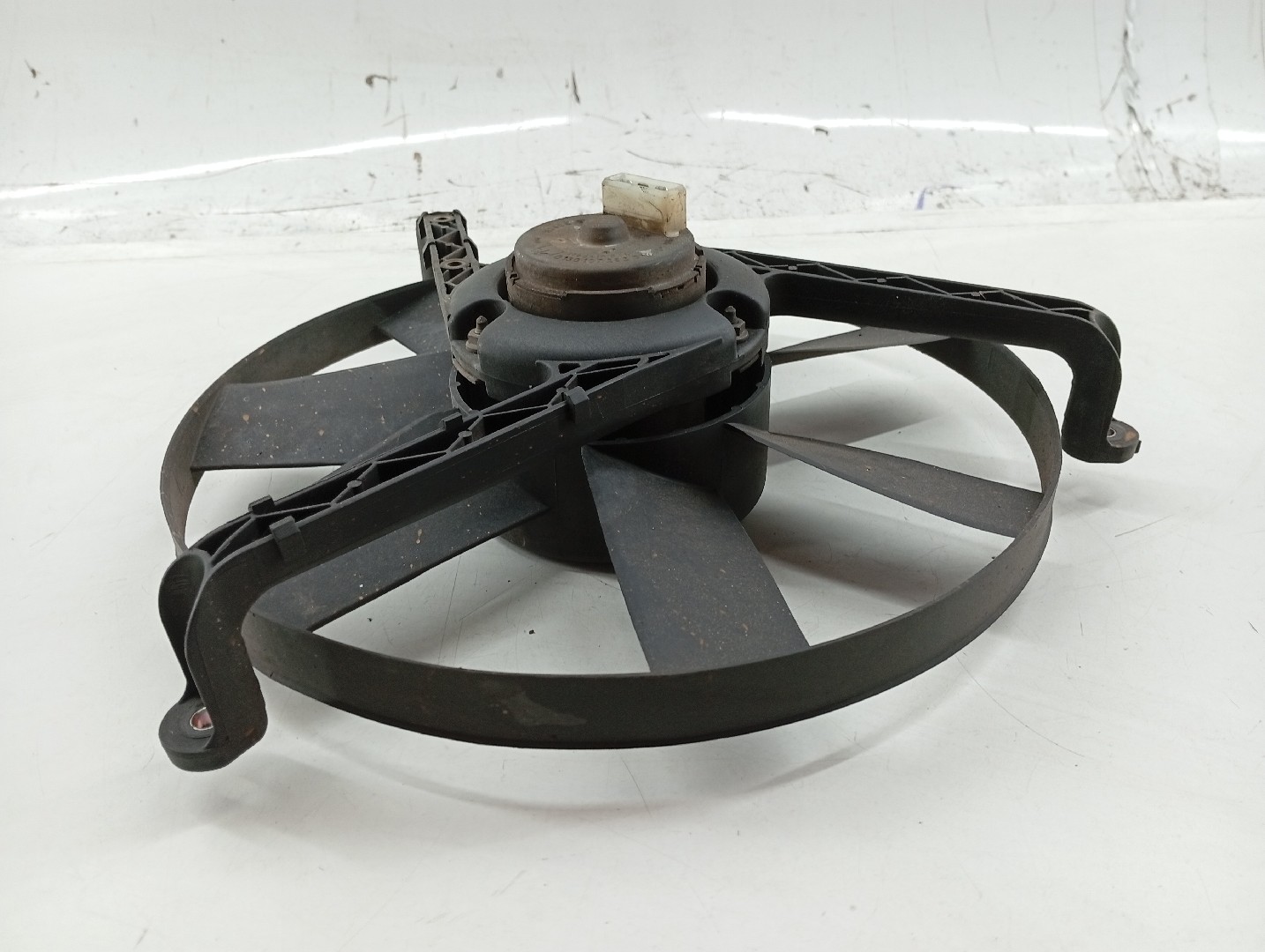 Termo ventilador VOLKSWAGEN POLO (6N1) | 94 - 99 Imagem-1