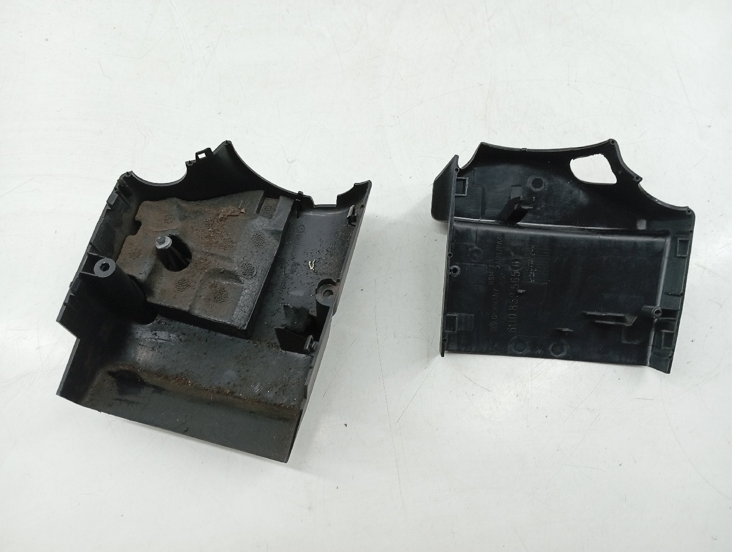 Revestimento da coluna de direção VOLKSWAGEN POLO (6N1) | 94 - 99