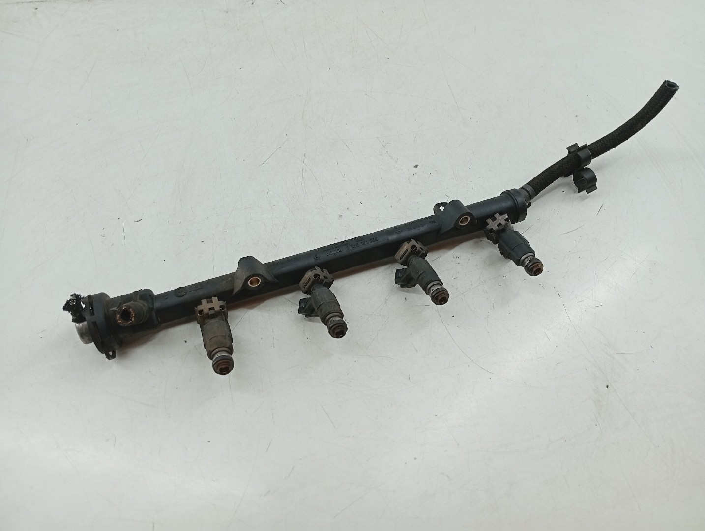 Regua de injeção VOLKSWAGEN POLO (6N1) | 94 - 99