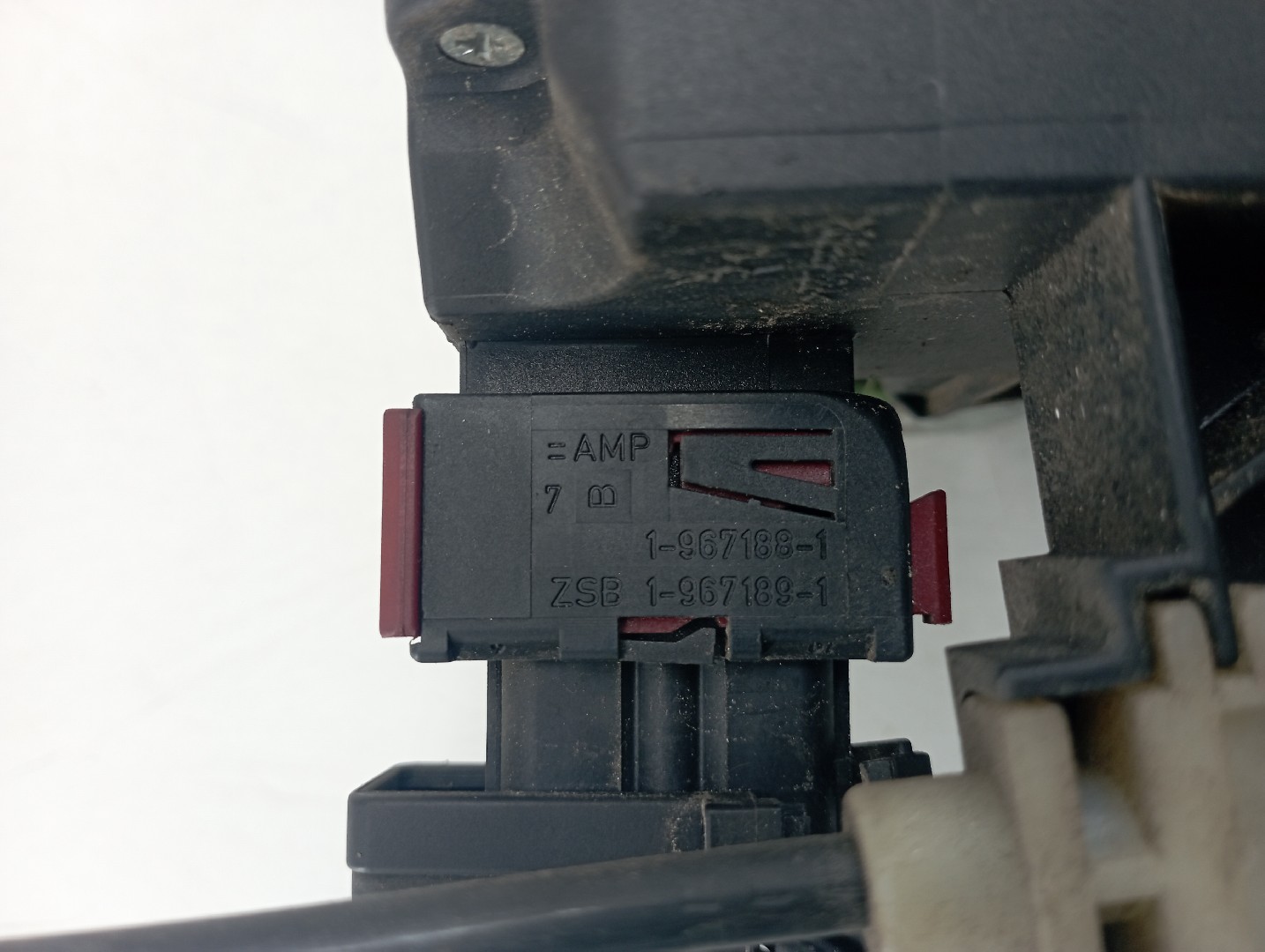 Fecho da Porta Frente Direito OPEL CORSA C (X01) | 00 - 09 Imagem-3