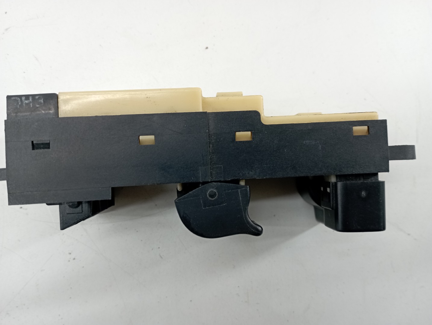 Comutador de vidro frente esquerdo NISSAN MICRA II (K11) | 92 - 07 Imagem-3