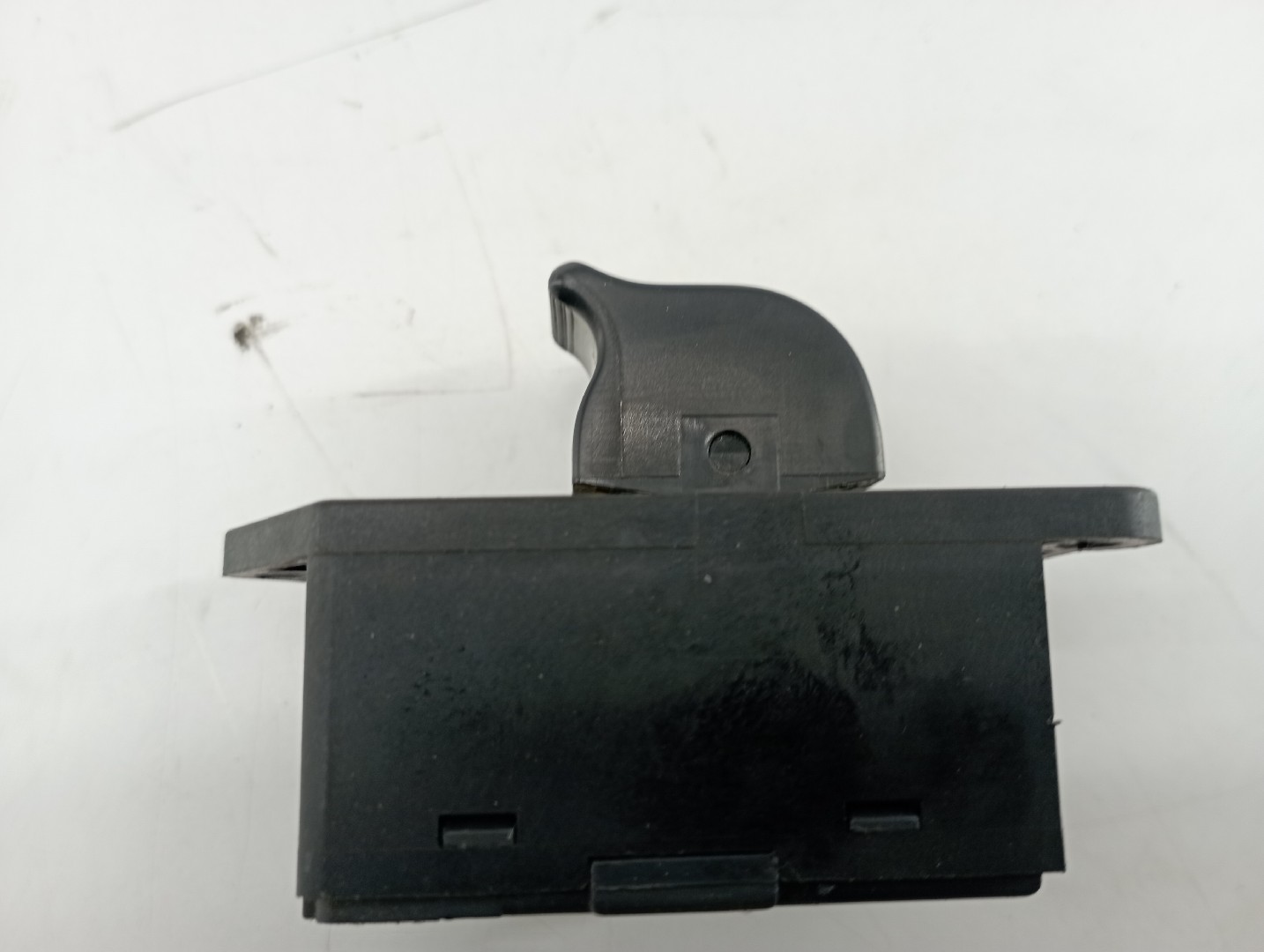 Comutador de vidro frente direito NISSAN MICRA II (K11) | 92 - 07 Imagem-2