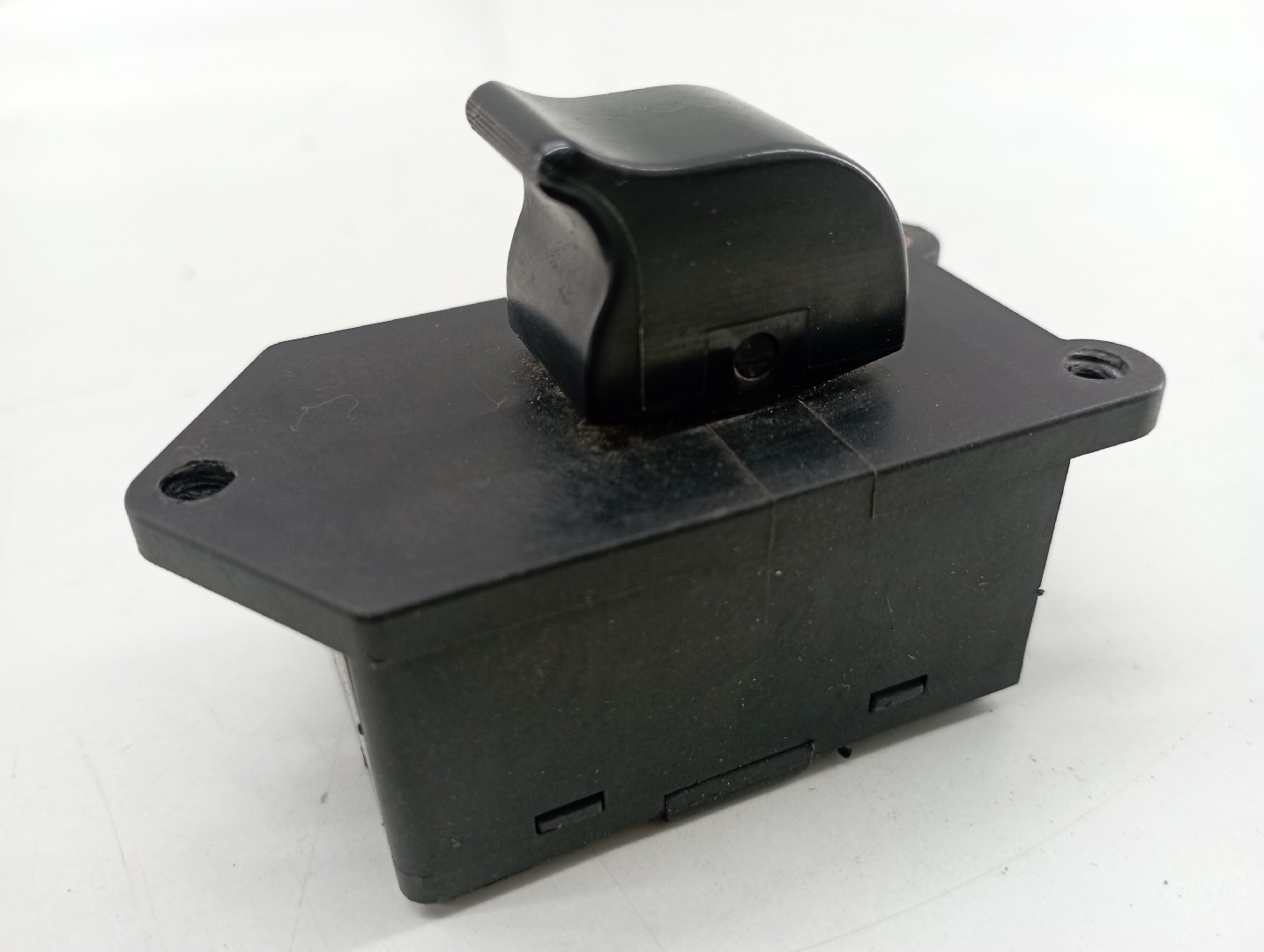 Comutador de vidro frente direito NISSAN MICRA II (K11) | 92 - 07 Imagem-4