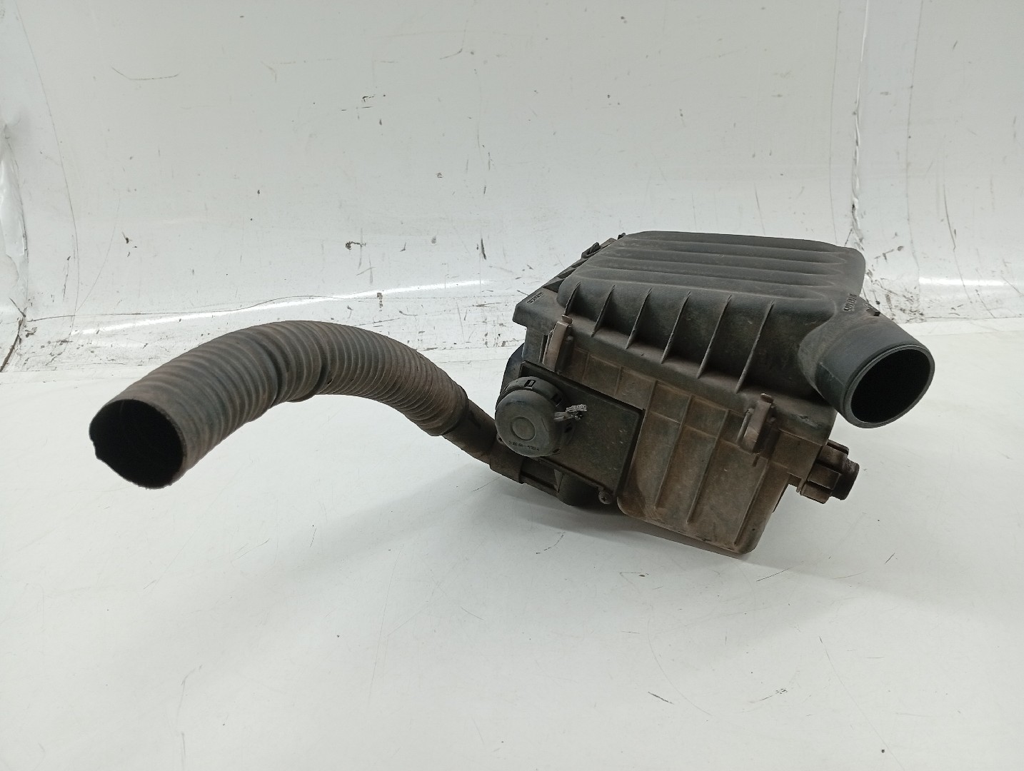 Caixa de filtro de ar com tubo de ar OPEL CORSA B (S93) | 93 - 02 Imagem-2