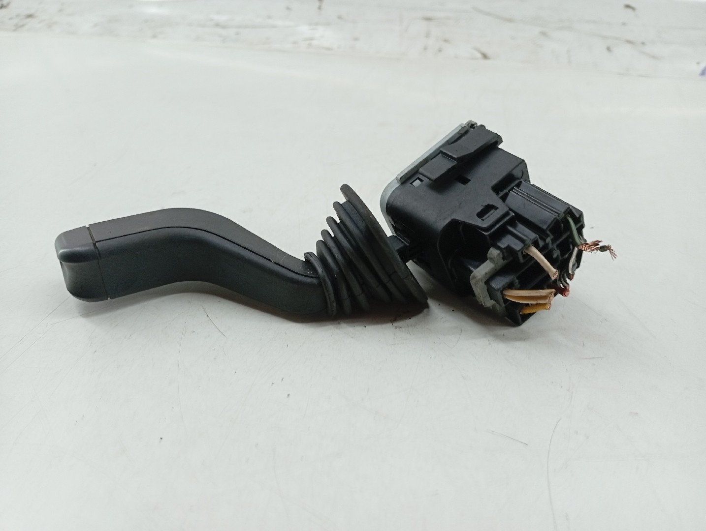 Manipulo de Luzes / Piscas OPEL CORSA B (S93) | 93 - 02 Imagem-3