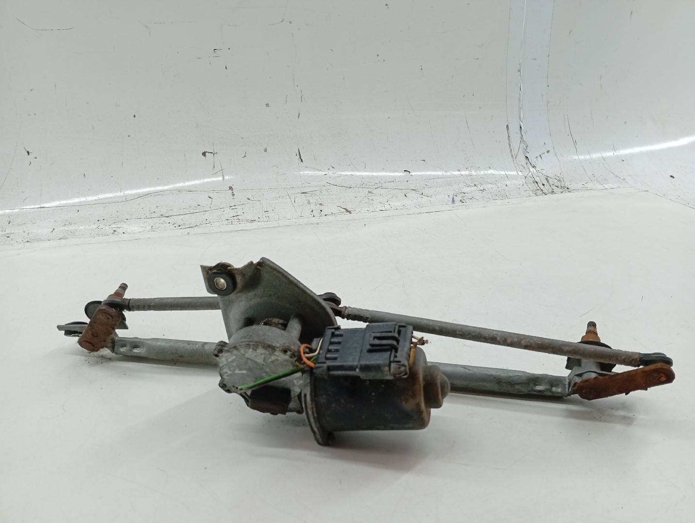 Motor Limpa Vidro Frente OPEL CORSA B (S93) | 93 - 02 Imagem-1