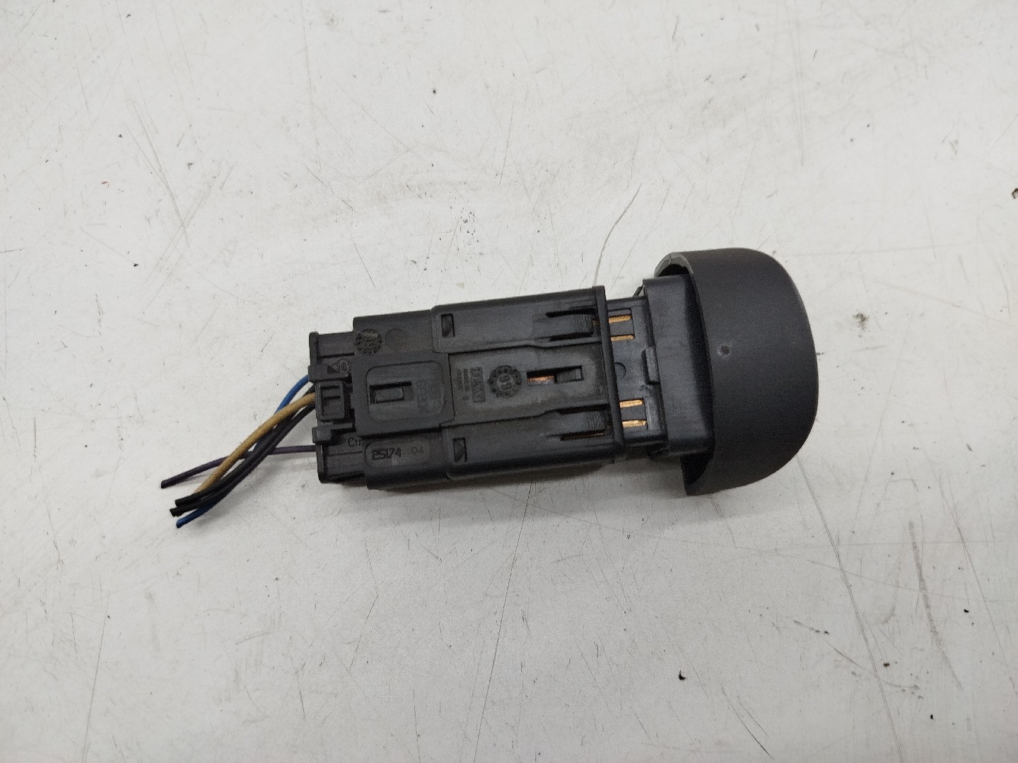 Botão dos 4 piscas RENAULT MEGANE I (BA0/1_) | 95 - 04 Imagem-1