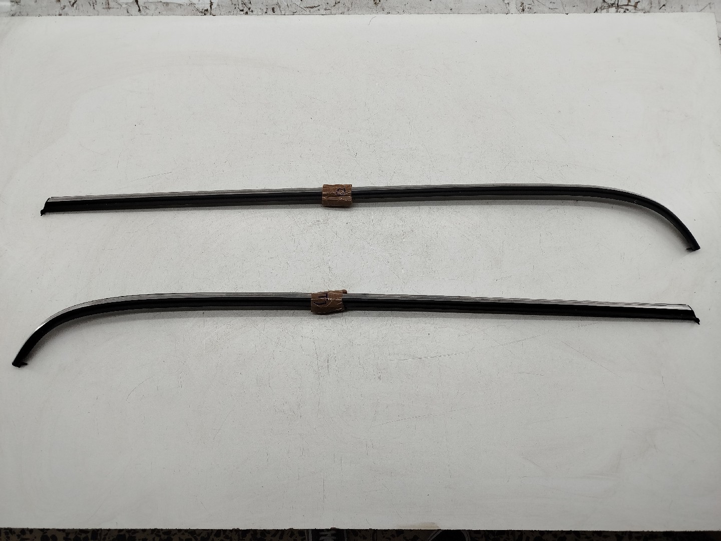 Frisos do painel Esquerdo e Direito MINI MINI (R50, R53) | 01 - 06