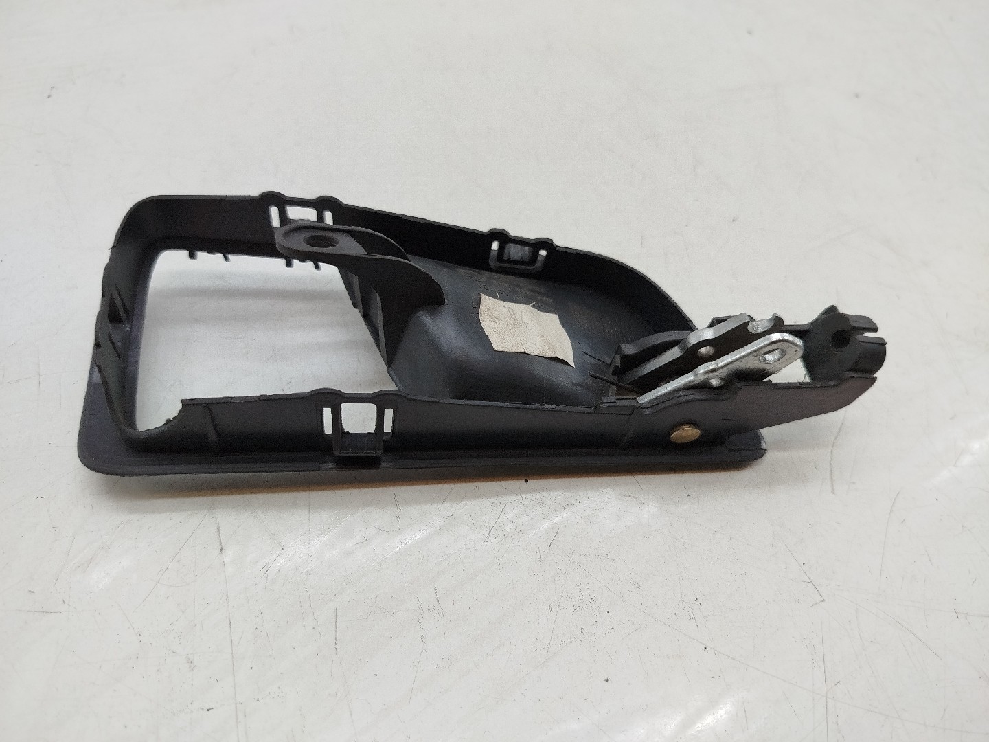 Puxador interior de porta traseira esquerda SKODA FABIA I Combi (6Y5) | 00 - 07 Imagem-3